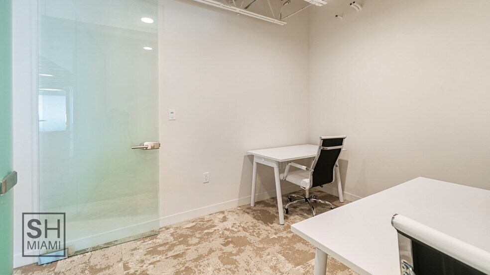 More Photos Of 820 W 41st St, Miami Beach Coworking Space