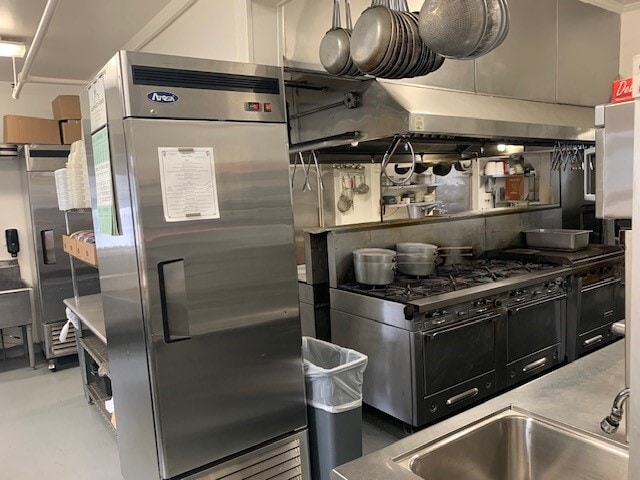 More Photos Of 429 Canada St, Lake George Restaurant For Sale