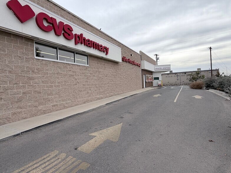 More Photos Of 8041 N Mesa St, El Paso Unknown For Lease