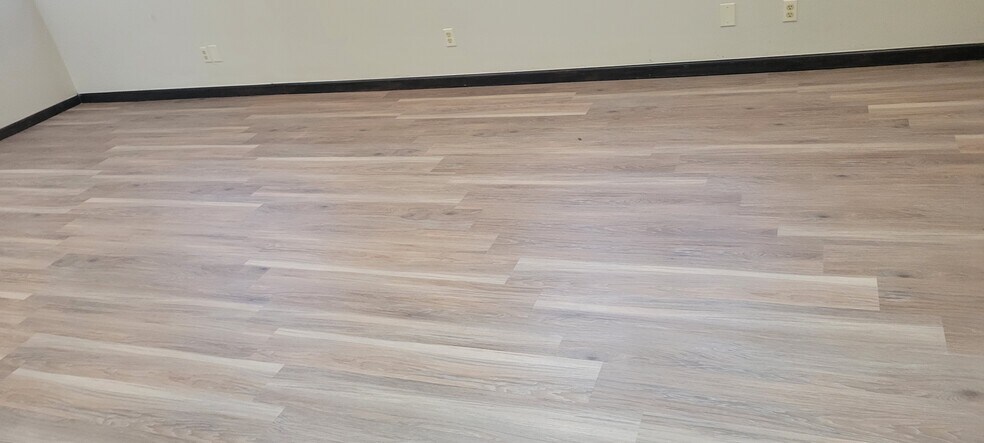 More Photos Of 185 N Brookwood Ave, Hamilton Medical For Lease