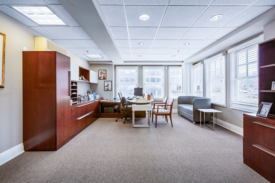 More Photos Of 36 Cattano Ave, Morristown Office For Lease