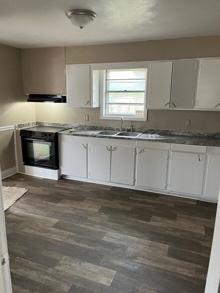 More Photos Of , Batesville Unknown For Sale