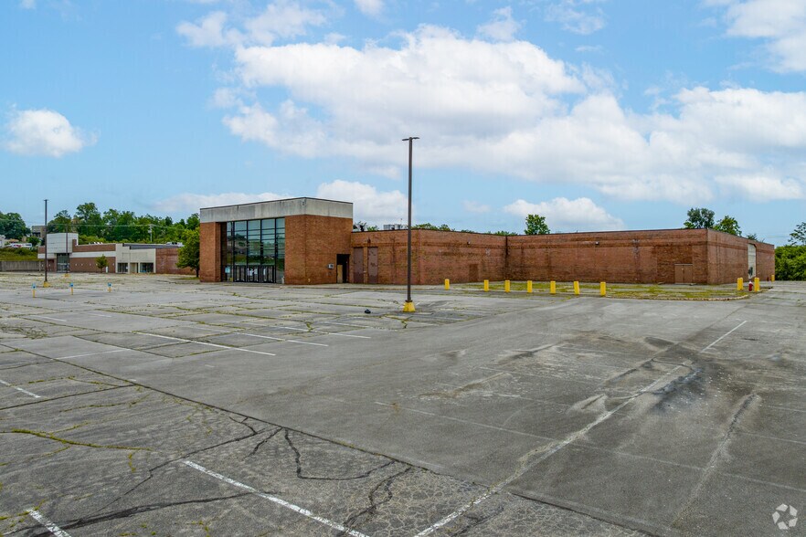 More Photos Of 5116-5120 Salem Ave, Trotwood General Retail For Sale