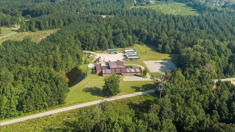 More Photos Of 704 State Road S-13-680, Jefferson Manufacturing For Sale