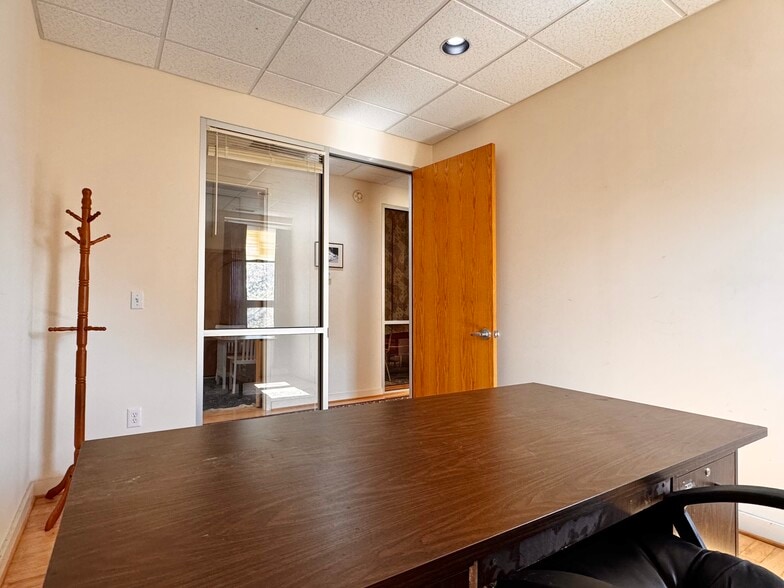 More Photos Of 684 Berkmar Cir, Charlottesville Office For Lease