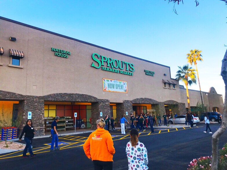 More Photos Of 909-975 E Elliot Rd, Tempe Unknown For Lease