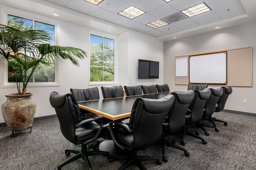 More Photos Of 1846 E Innovation Park Dr, Oro Valley Coworking Space