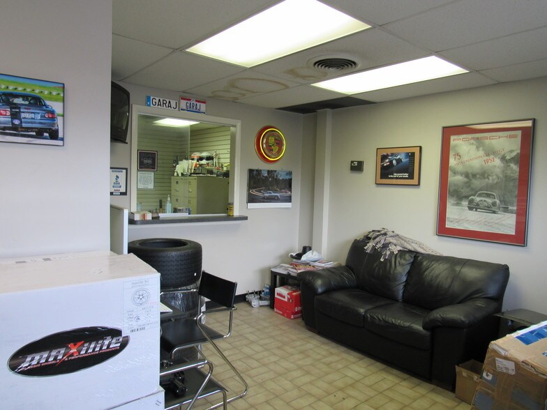 More Photos Of 4794 S Dixie Dr, Dayton Auto Repair For Lease