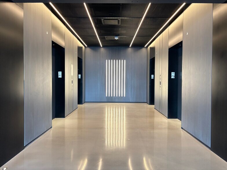 More Photos Of 2402 49th Ave, Long Island City Office For Lease