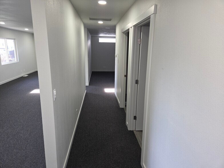 More Photos Of 15455 SE 94th Ave, Happy Valley Office For Lease