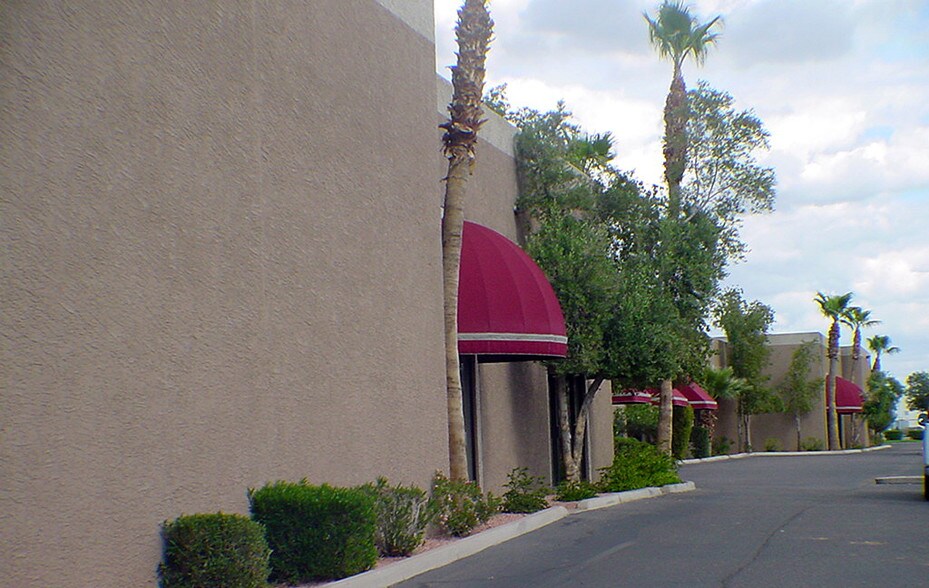 More Photos Of 4006 S 23rd St, Phoenix Warehouse For Lease