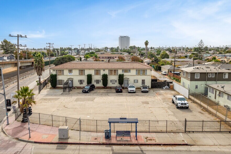 More Photos Of 1011 N Willowbrook Ave, Compton General Retail For Sale