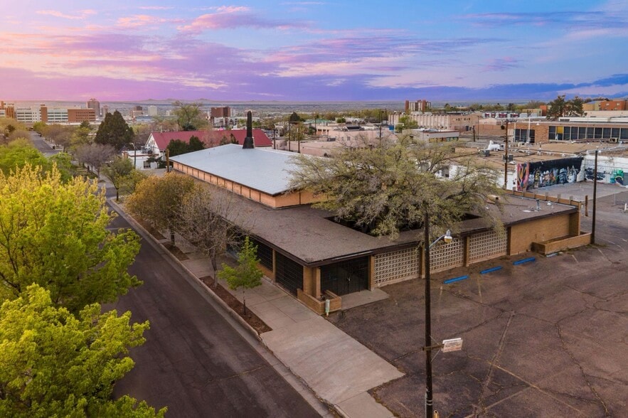More Photos Of 111 University SE Blvd, Albuquerque Specialty For Sale
