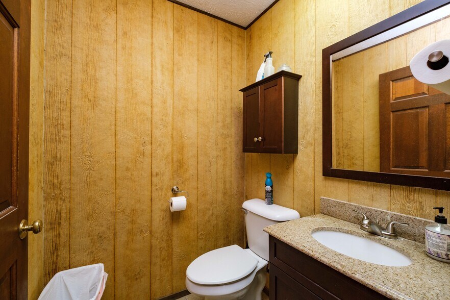 More Photos Of 36 Lucas Rd, Fishersville Warehouse For Lease