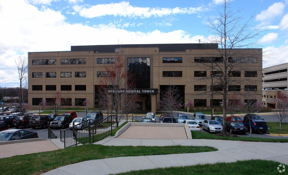 More Photos Of 1860 Town Center Dr, Reston Medical For Sale