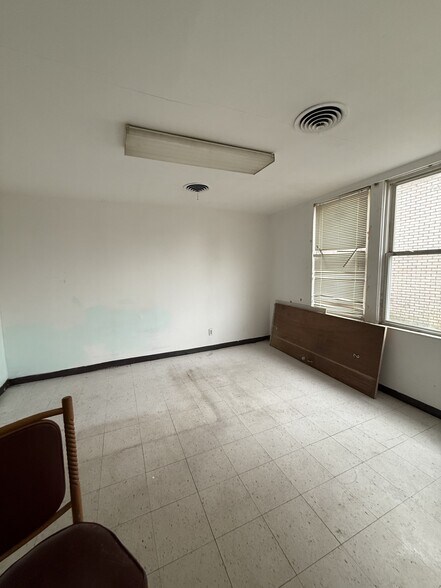 More Photos Of 960 Dixwell Ave, Hamden Office For Lease