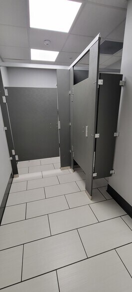 More Photos Of 8609 Citadel Way, Louisville General Retail For Sale