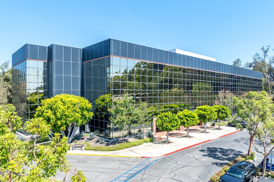 More Photos Of 1255 Corporate Center Dr, Monterey Park Office For Lease
