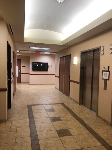 More Photos Of 2490 S Woodworth Loop, Palmer Medical For Lease