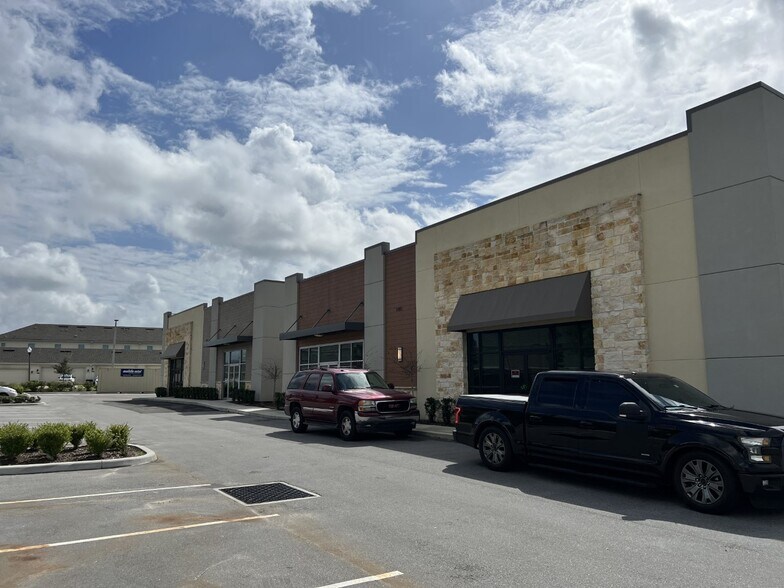 More Photos Of 15815 Shaddock Dr, Winter Garden Office For Lease