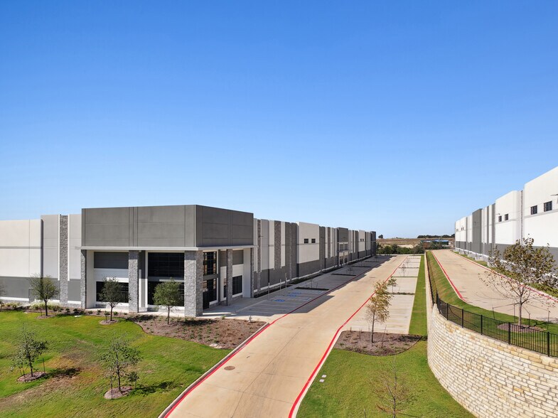 More Photos Of Sweetwater Village Dr, Austin Unknown For Lease