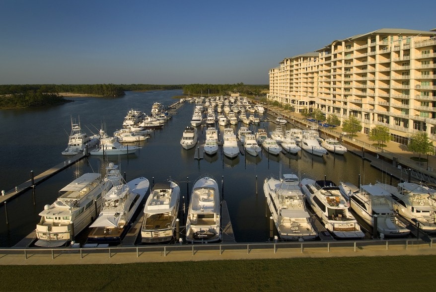 More Photos Of 4985 Wharf Pky, Orange Beach Unknown For Lease