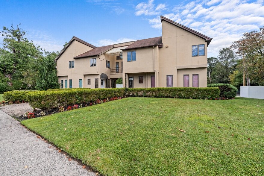 Primary Photo Of 4546 Hylan Blvd, Staten Island Medical For Sale