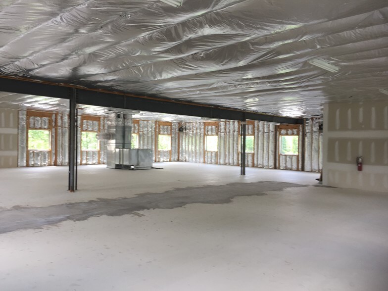 More Photos Of 5250 Freemansburg Ave, Easton Office For Lease