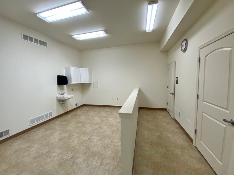 More Photos Of 292-296 W Ridge Pike, Royersford Office For Lease