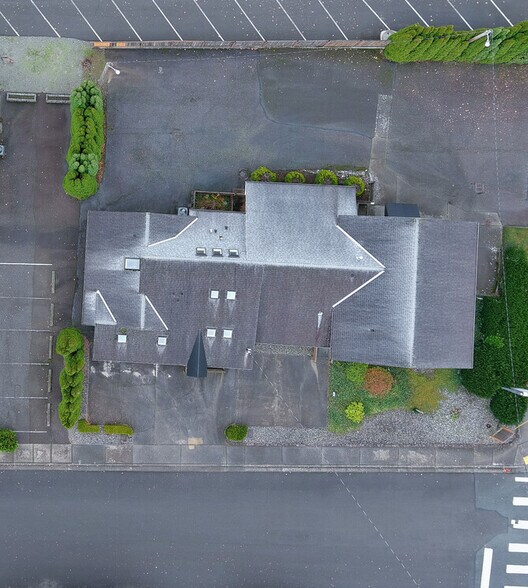 More Photos Of 902 E Maple St, Arlington Medical For Sale