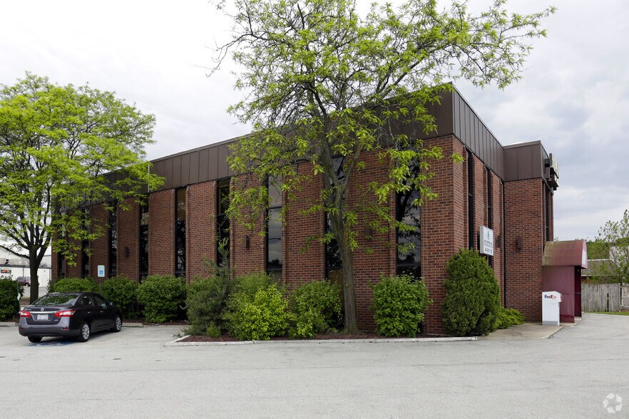 More Photos Of 1080 Nerge Rd, Elk Grove Village Office For Lease