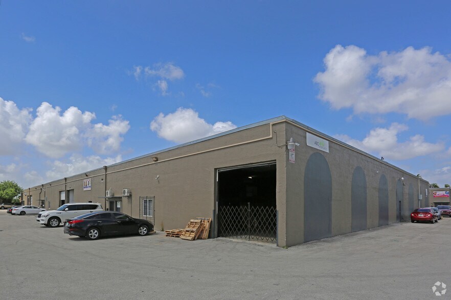 More Photos Of 6900-6930 NW 46th St, Miami Warehouse For Lease