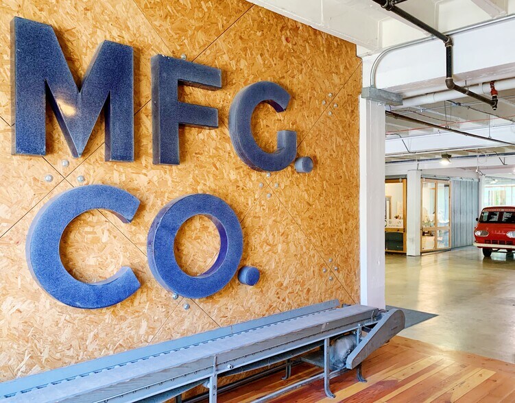 More Photos Of 816 Camaron St, San Antonio Office For Sale