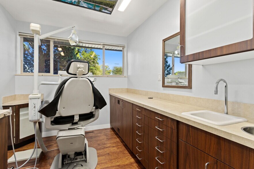 More Photos Of 2120 Logan Ave, Cheyenne Healthcare For Sale