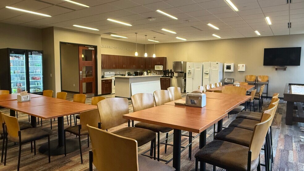 More Photos Of N25W23645 Watertown Rd, Waukesha Office For Sale