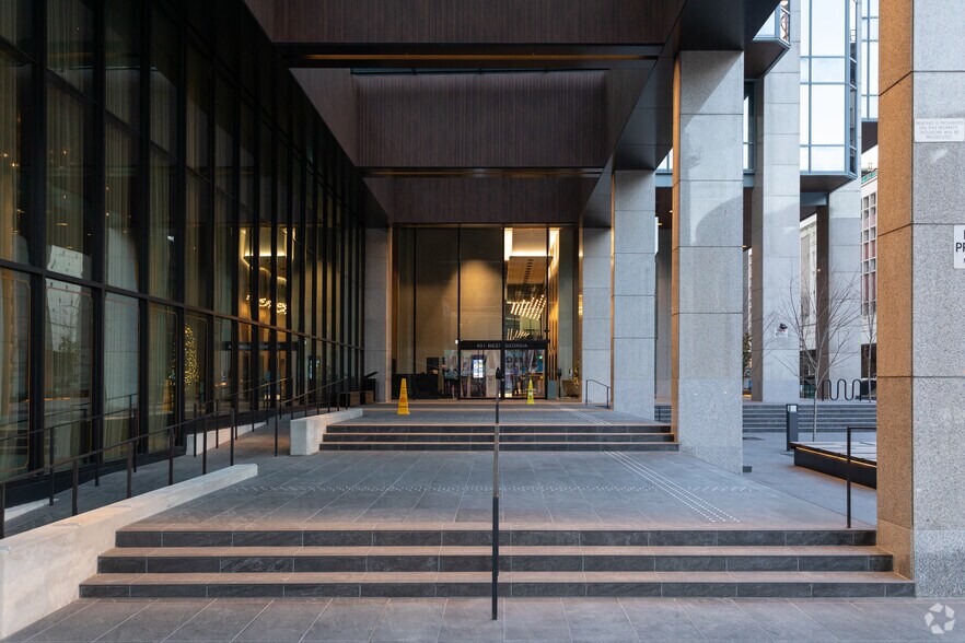 More Photos Of 401 W Georgia St, Vancouver Office For Lease