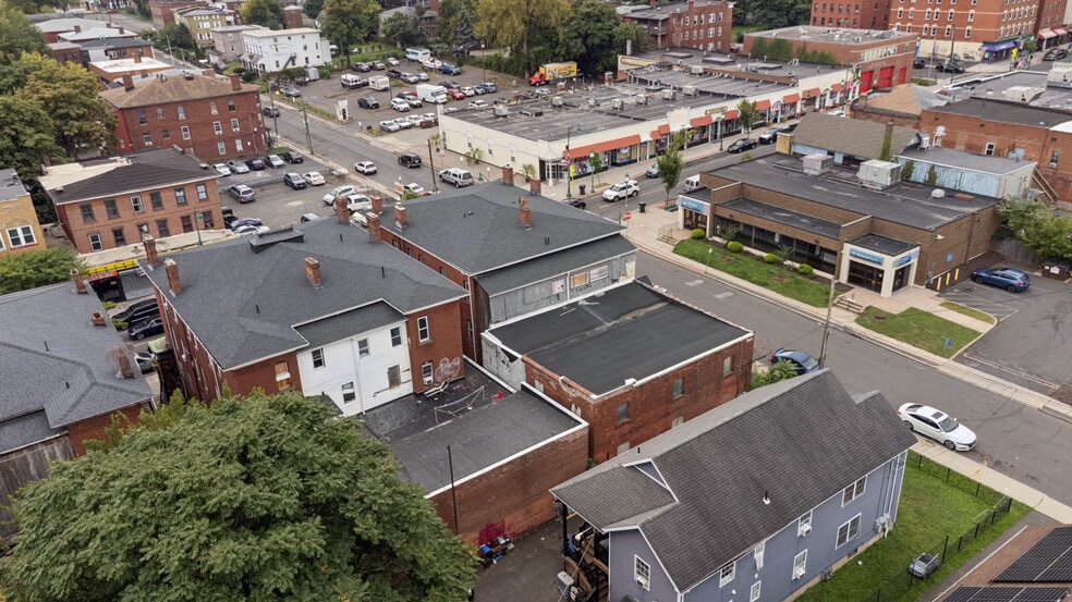 More Photos Of 648-658 Park St, Hartford Apartments For Sale