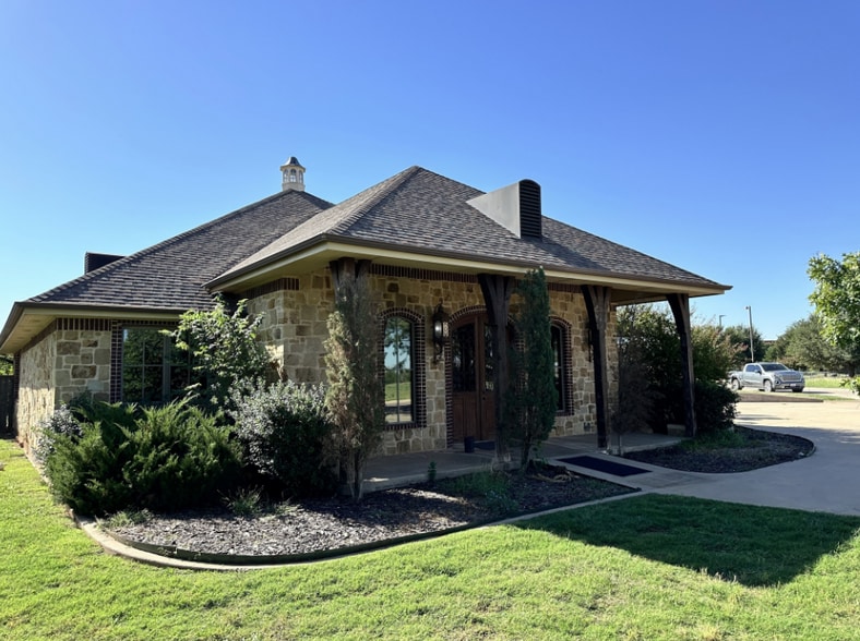 Primary Photo Of 441 Lone Star Dr, Abilene Office For Sale