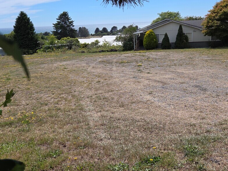 More Photos Of 15282 Highway 101, Brookings Land For Sale