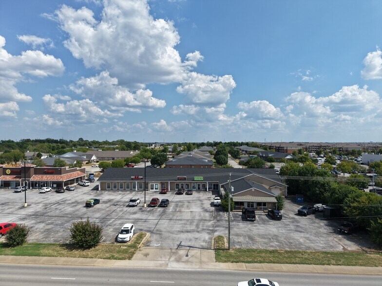 More Photos Of 2505 S Walton Blvd, Bentonville General Retail For Sale