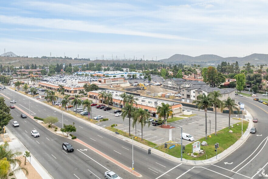 More Photos Of 1035-1091 S Mt Vernon Ave, Colton Unknown For Lease