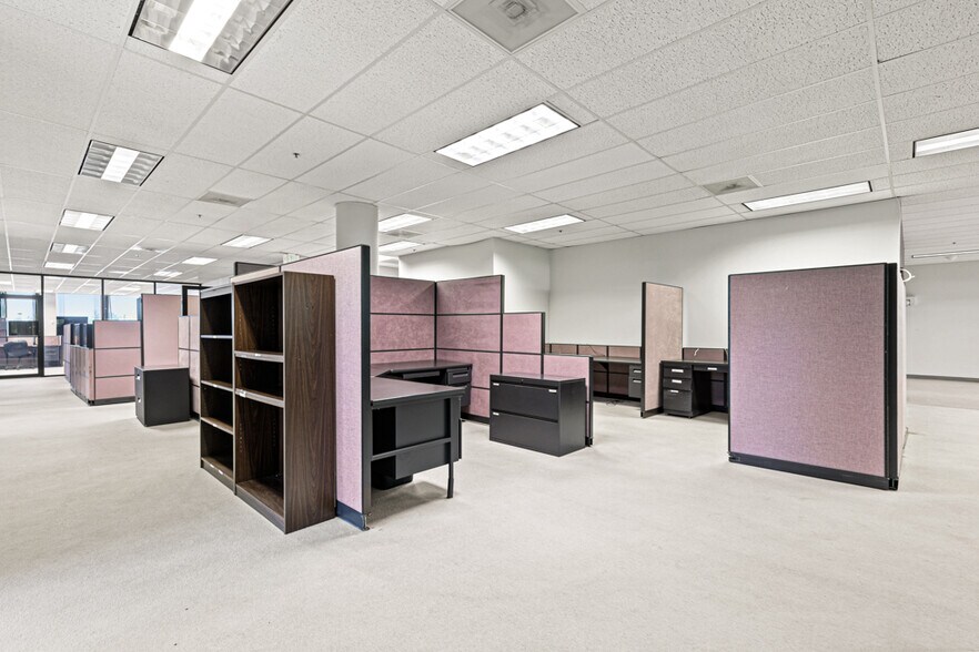 More Photos Of 601 S Sanden Blvd, Wylie Medical For Lease