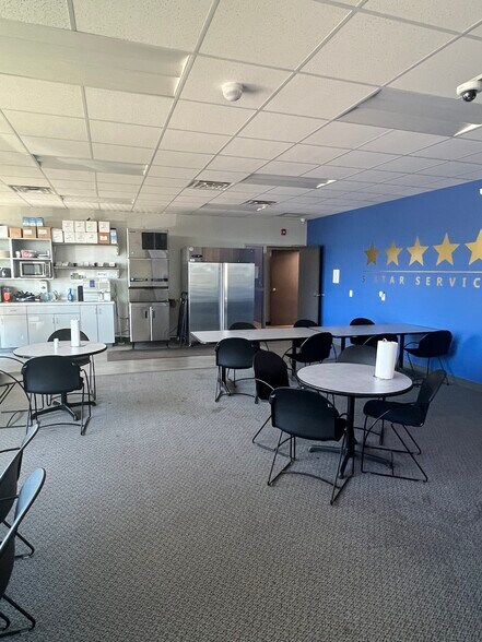 More Photos Of 1440 NW Vivion Rd, Kansas City Unknown For Lease