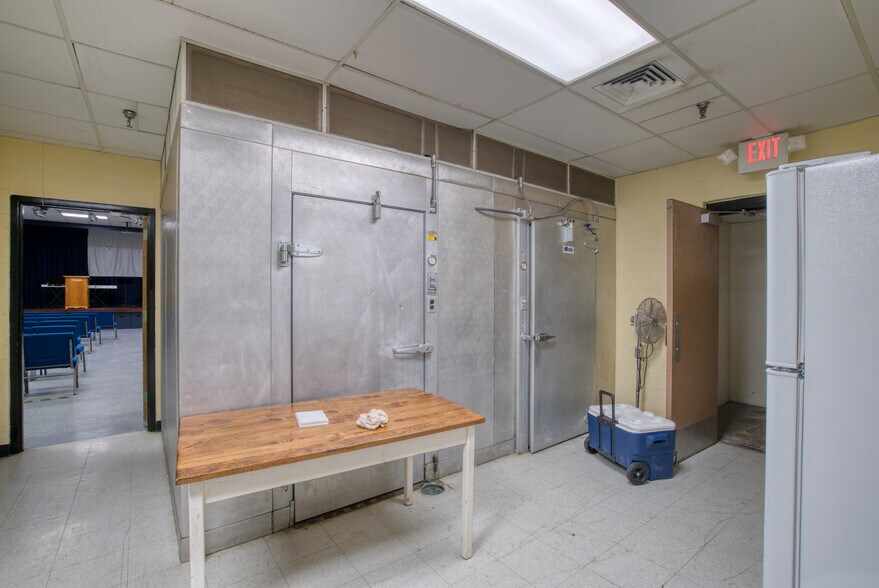 More Photos Of 200 Forrest Park Rd, Bartlesville Religious Facility For Sale