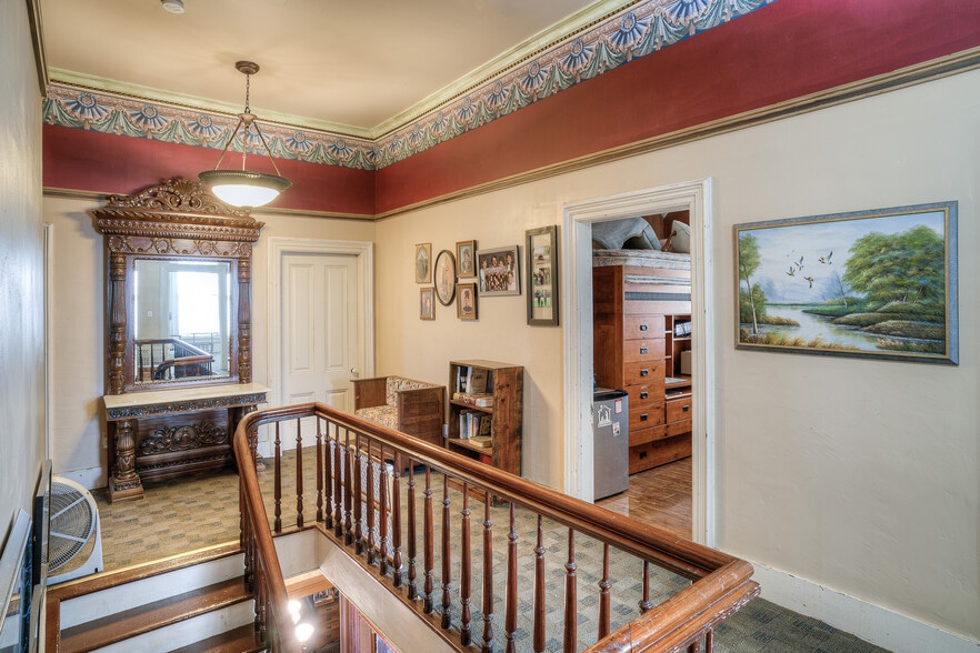 More Photos Of 2109 Robinson St, Oroville Specialty For Sale