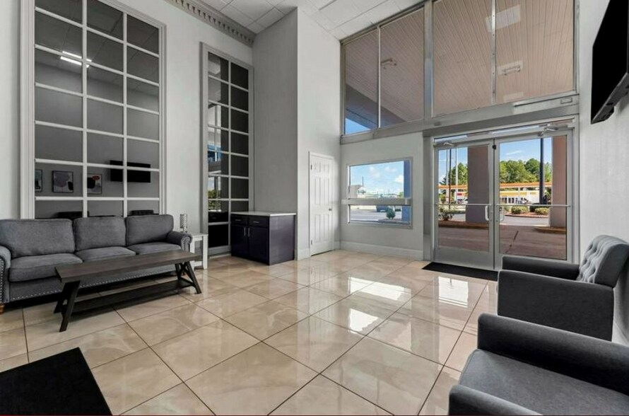 More Photos Of 2016 E 16th Ave, Cordele Apartments For Sale