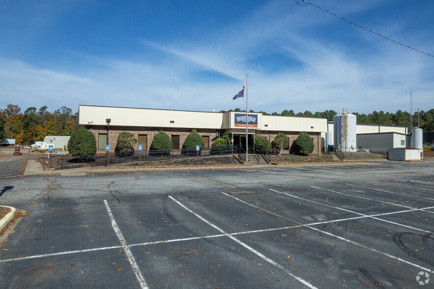 More Photos Of 211 Pine Rd, Easley Warehouse For Sale