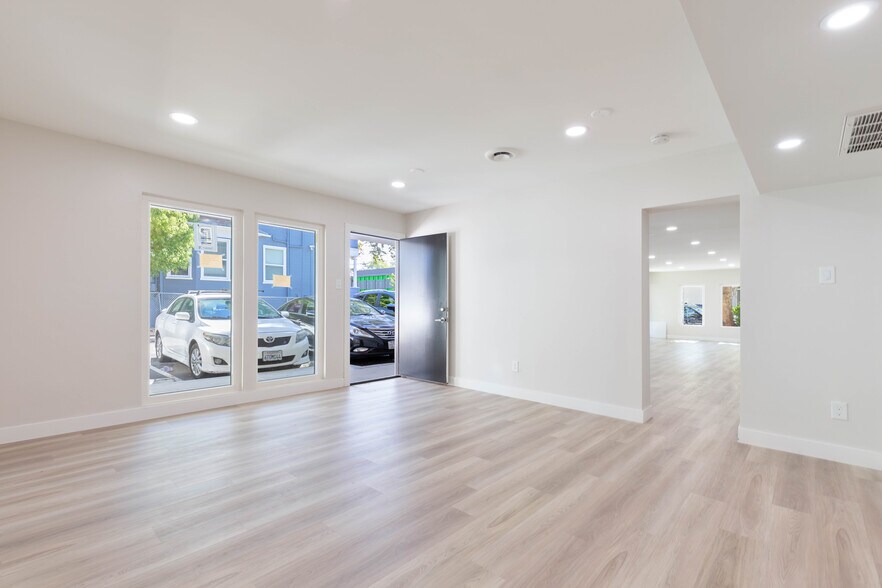 More Photos Of 1016 23rd St, Sacramento Office Residential For Sale