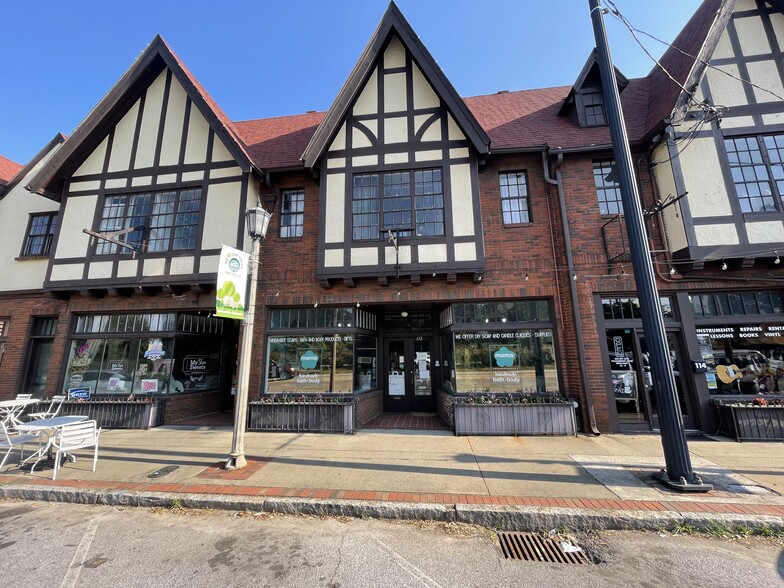 More Photos Of 106-128 N Avondale Rd, Avondale Estates Storefront Retail Office For Lease