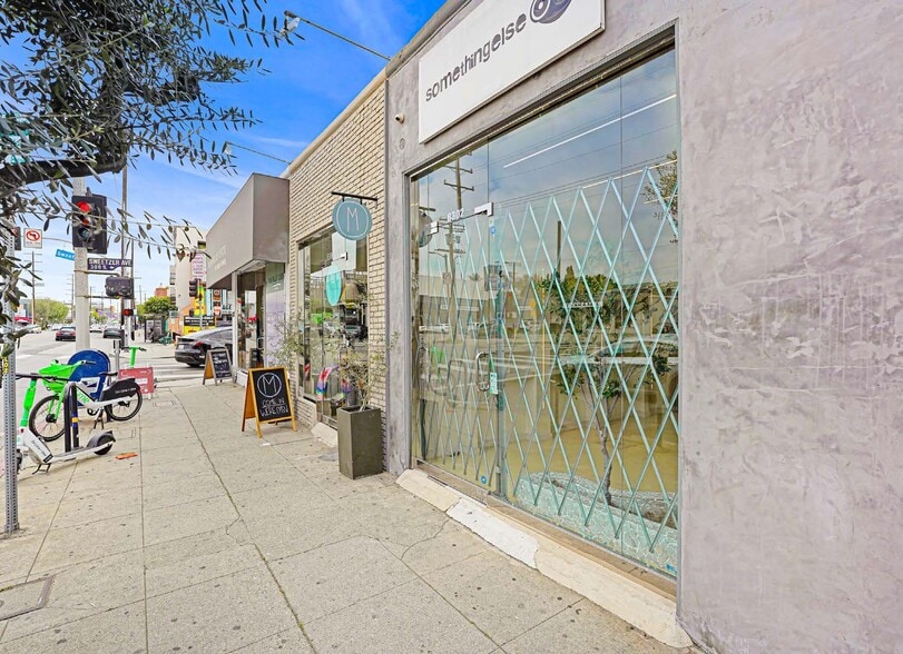 More Photos Of 8300-8302 W 3rd St, Los Angeles Storefront For Sale
